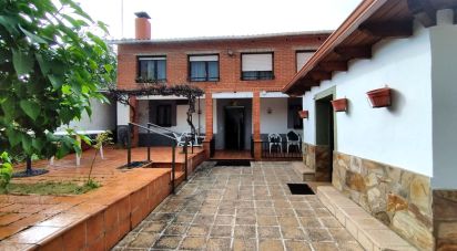 Casa 4 habitaciones de 357 m² en Cebanico (24892)