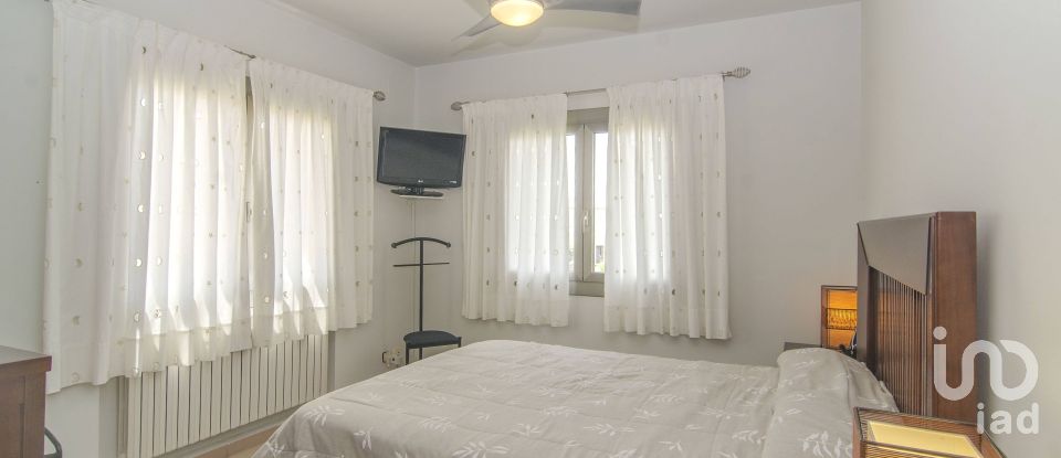 House 5 bedrooms of 378 m² in Mas d'en Serra (08812)