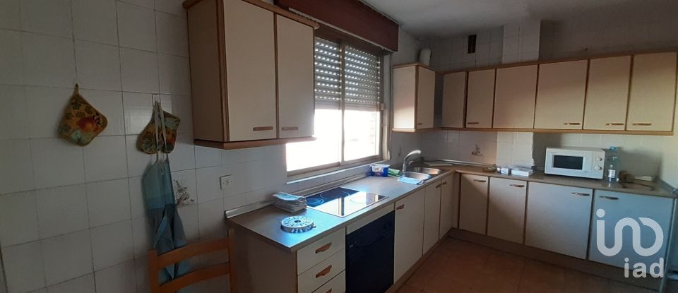 Apartment 3 bedrooms of 94 m² in La Bañeza (24750)