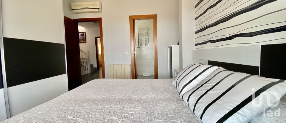 House 4 bedrooms of 201 m² in Sant Andreu de Llavaneres (08392)