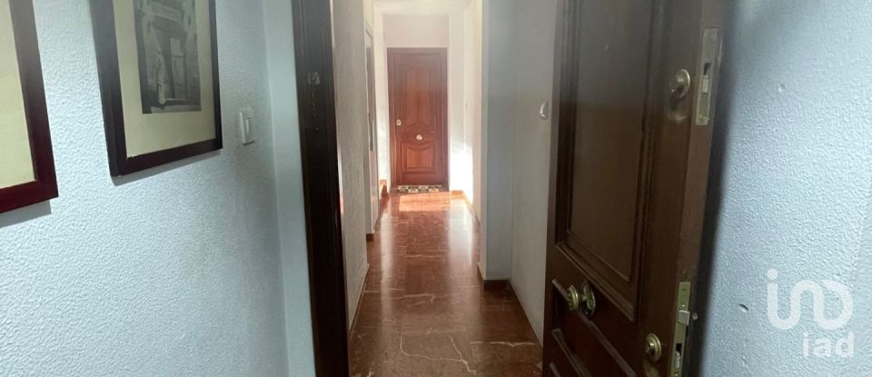Appartement 4 chambres de 125 m² à Sevilla (41005)
