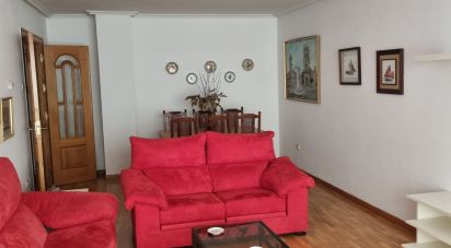 Appartement 3 chambres de 130 m² à La Bañeza (24750)