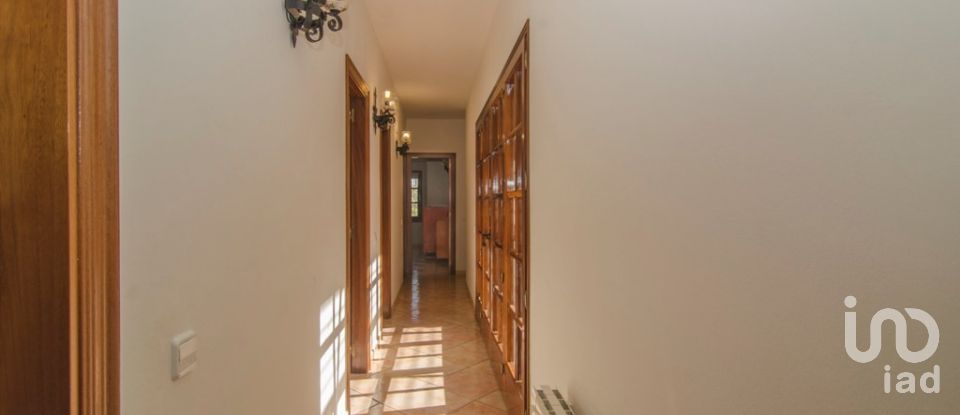 House 5 bedrooms of 299 m² in Santa Oliva (43710)