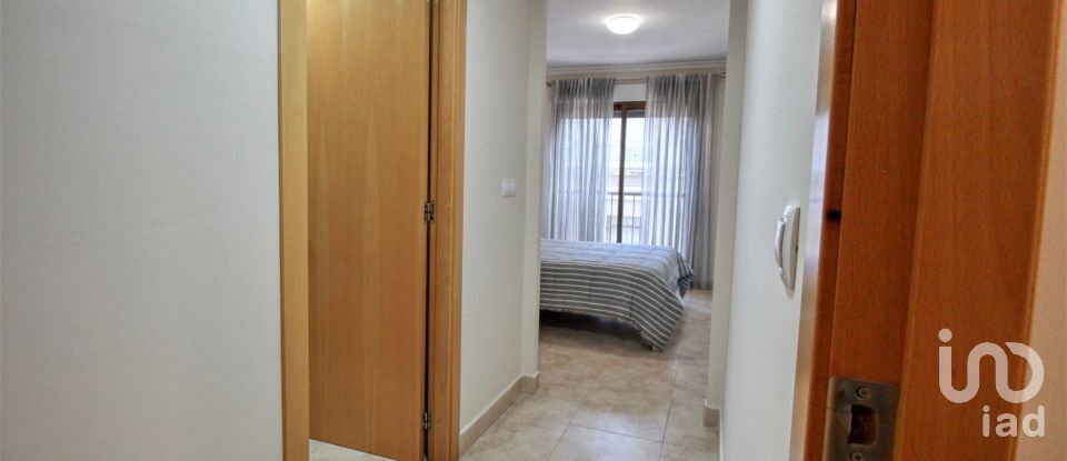 Piso 3 habitaciones de 100 m² en Oliva (46780)