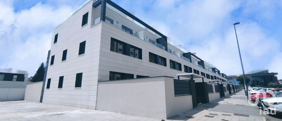 House 3 bedrooms of 398 m² in León (24008)
