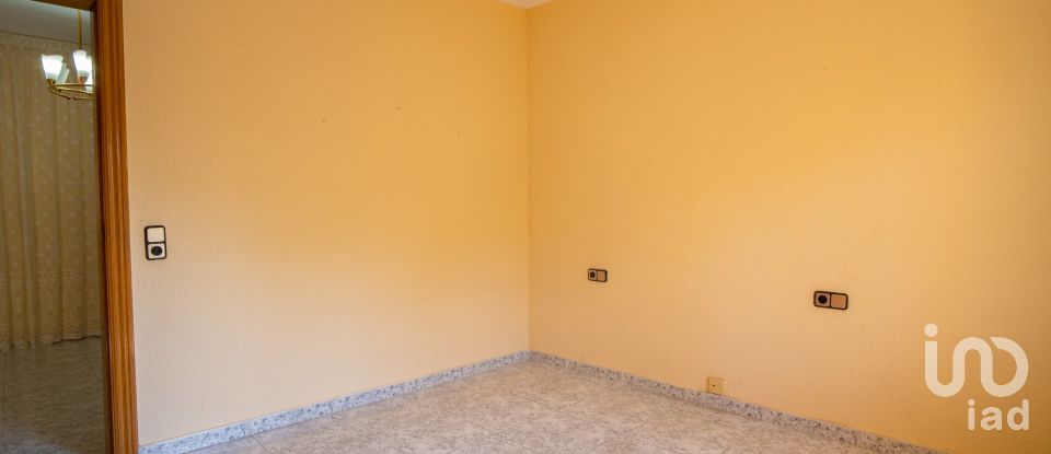 Pis 3 habitacions de 75 m² a Mataró (08303)