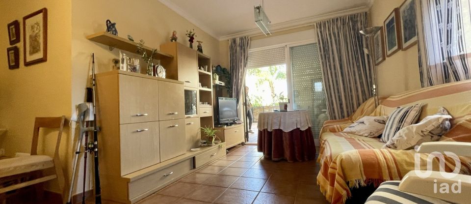 Pis 3 habitacions de 95 m² a La Antilla (21449)