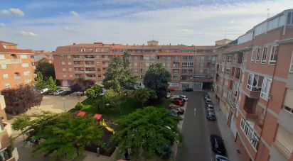Pis 2 habitacions de 85 m² a La Bañeza (24750)