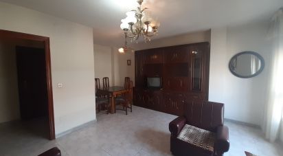 Piso 2 habitaciones de 85 m² en La Bañeza (24750)