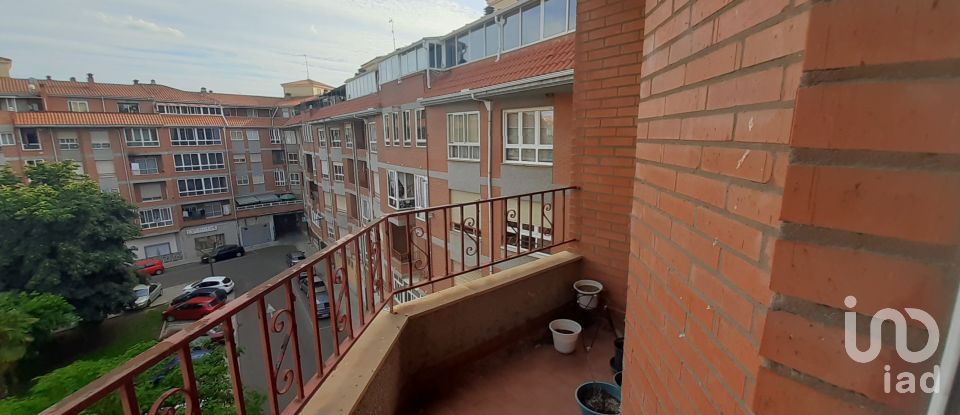 Appartement 2 chambres de 85 m² à La Bañeza (24750)