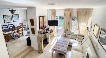 Casa 3 habitacions de 122 m² a Estepona (29680)