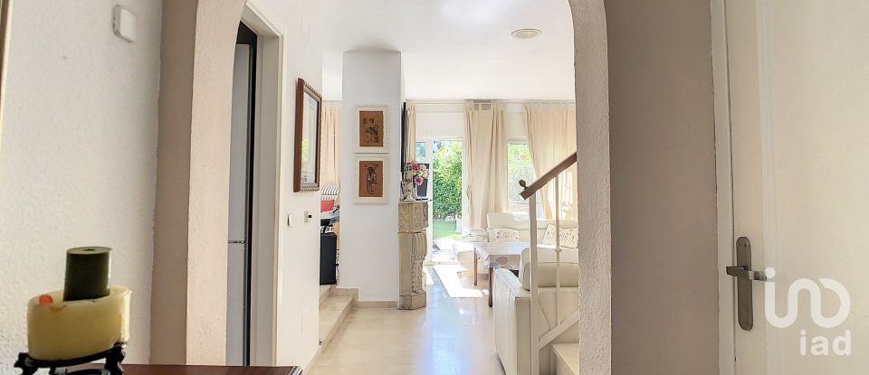 Casa 3 habitaciones de 122 m² en Estepona (29680)