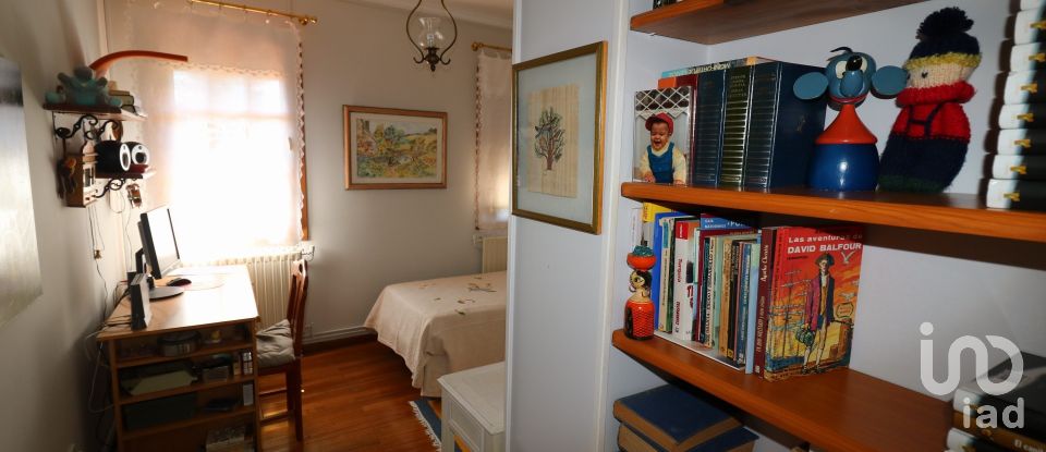 House 3 bedrooms of 365 m² in Monforte de Lemos (27400)