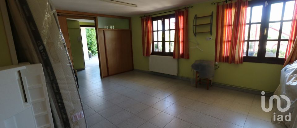 Maison 3 chambres de 365 m² à Monforte de Lemos (27400)