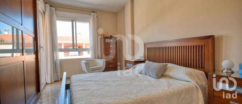 Pis 3 habitacions de 105 m² a Manuel (46660)