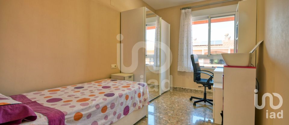 Appartement 3 chambres de 105 m² à Manuel (46660)