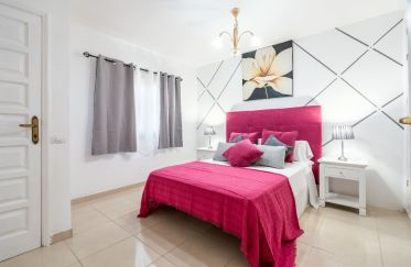 Block of flats 1 bedroom of 56 m² in Amarilla Golf (38639)