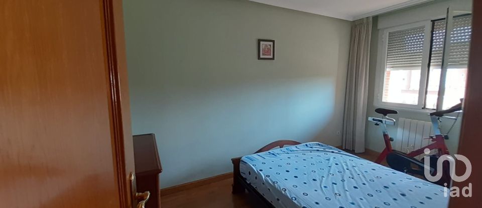 Appartement 4 chambres de 125 m² à La Bañeza (24750)