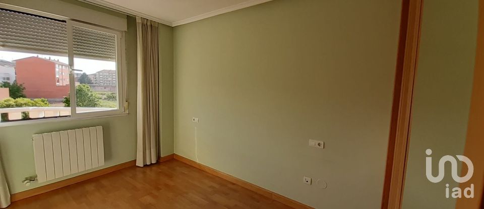 Apartment 4 bedrooms of 125 m² in La Bañeza (24750)
