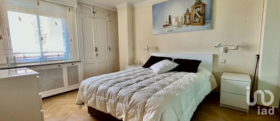 Apartment 5 bedrooms of 160 m² in Madrid (28049)