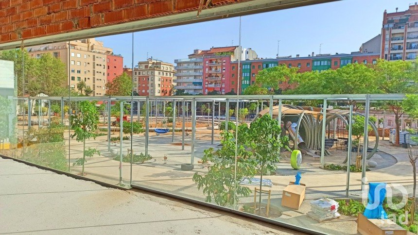 Local d'activités de 262 m² à Barcelona (08029)