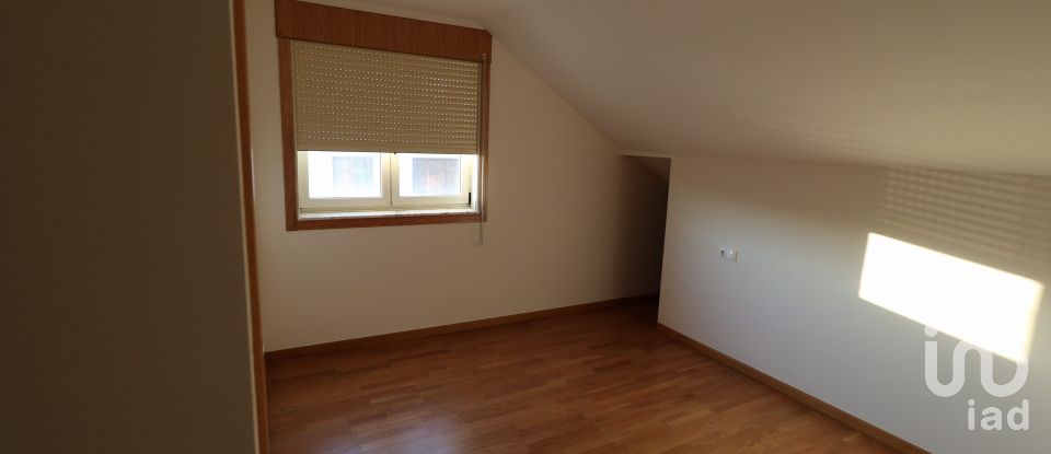 Piso 2 habitaciones de 63 m² en Bóveda (27340)