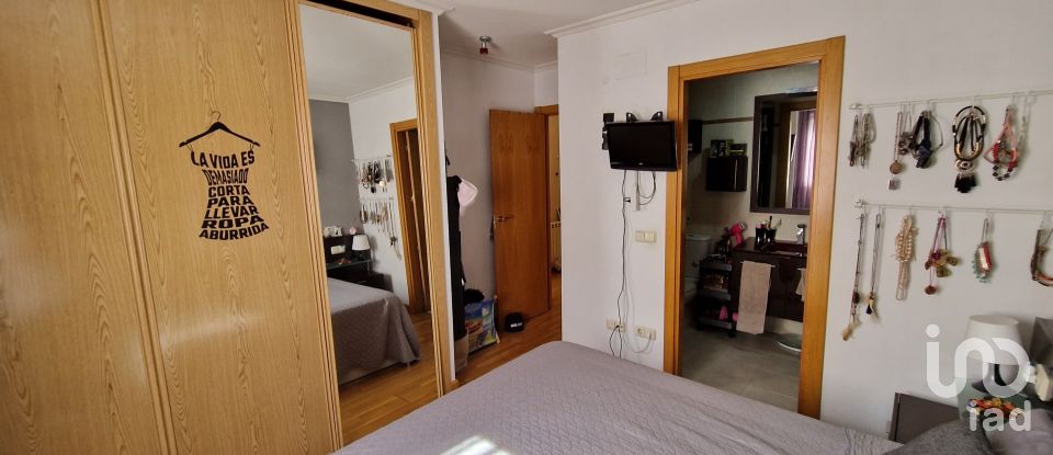 Maison 4 chambres de 173 m² à Monterrubio de Armuña (37798)