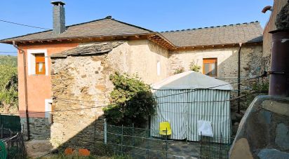 House 3 bedrooms of 350 m² in Valbueno (24133)