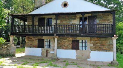 House 2 bedrooms of 233 m² in Sarria (27600)