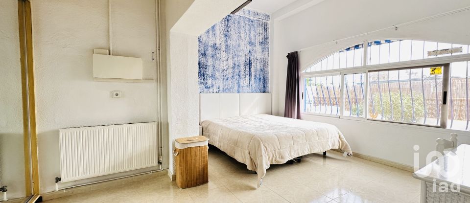 Chalet 5 habitaciones de 201 m² en La Nucia (03530)