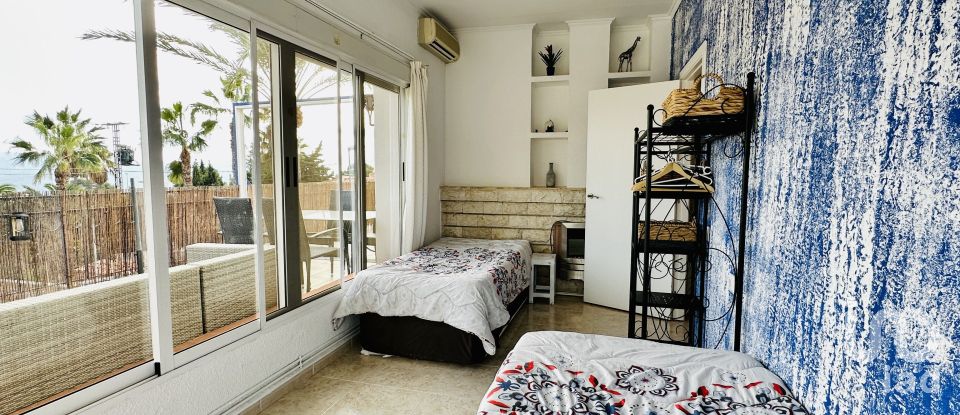 Cottage 5 bedrooms of 201 m² in La Nucia (03530)