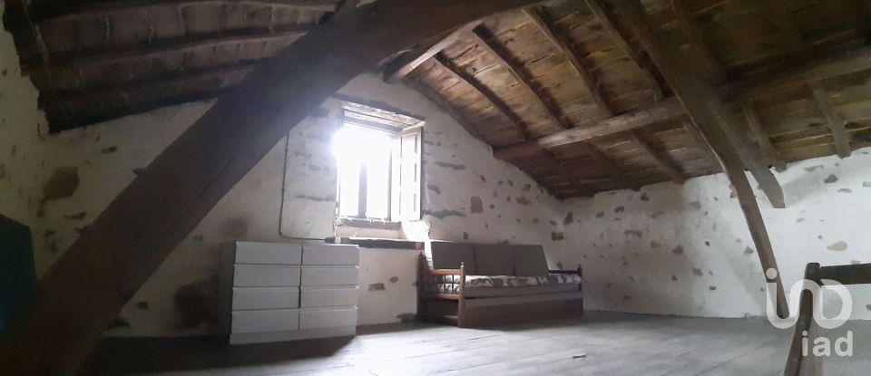 House 4 bedrooms of 250 m² in Tablizo (33780)