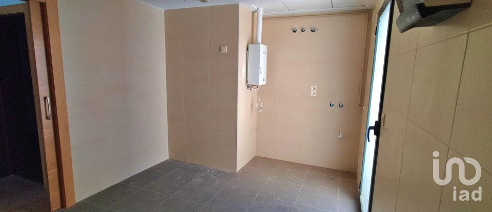 Apartment 3 bedrooms of 94 m² in Crevillent (03330)