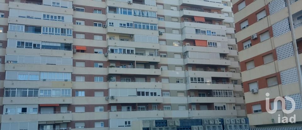 Appartement 3 chambres de 74 m² à Cádiz (11011)
