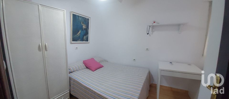 Apartment 3 bedrooms of 74 m² in Cádiz (11011)