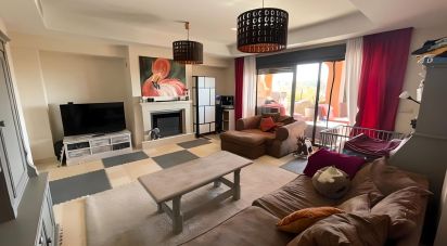 Vivienda 3 habitaciones de 158 m² en Estepona (29680)