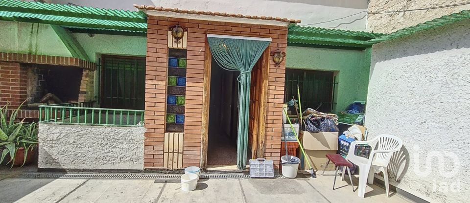 House 3 bedrooms of 257 m² in Camarasa (25613)