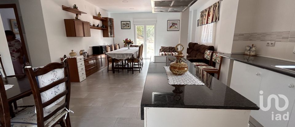 Mansion 8 bedrooms of 202 m² in Els Hostalets de Pierola (08781)