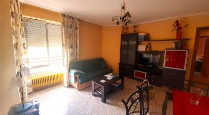 Piso 3 habitaciones de 89 m² en La Bañeza (24750)