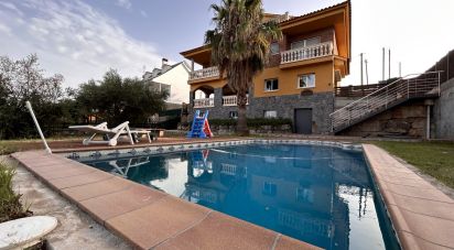 Casa 3 habitaciones de 382 m² en Urbanitzacio Can Valls-To (08140)