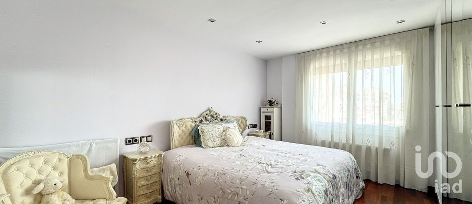 Piso 3 habitaciones de 125 m² en Premià de Mar (08330)