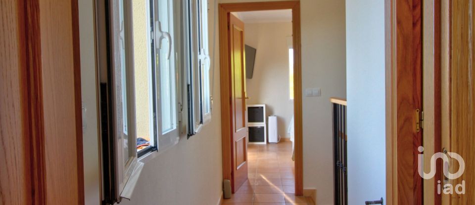 Casa 3 habitacions de 103 m² a Benidoleig (03759)