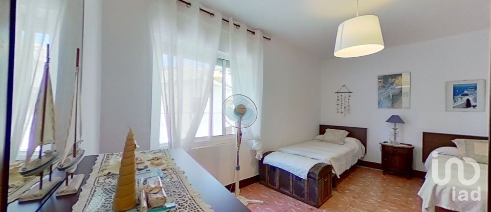 Village house 6 bedrooms of 229 m² in Banyeres del Penedès (43711)