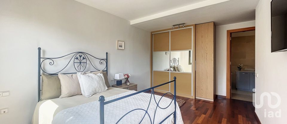 Lodge 4 bedrooms of 198 m² in Alella (08328)