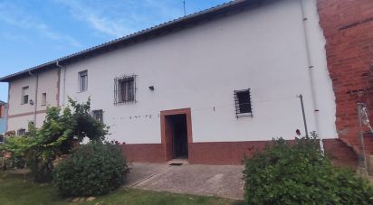 Maison 4 chambres de 143 m² à Quiñones del Rio (24283)