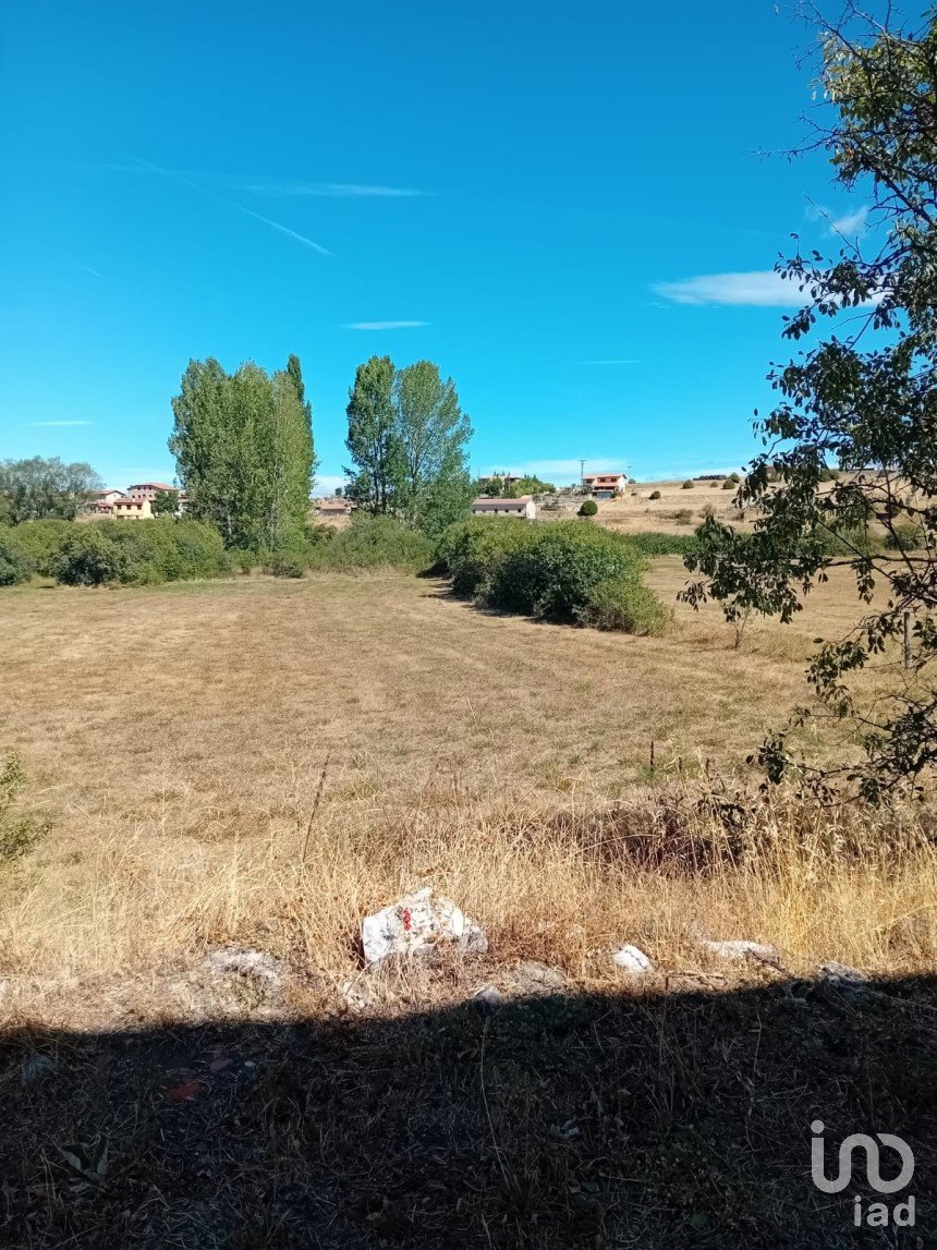 Land of 604 m² in Cabrejas del Pinar (42146)