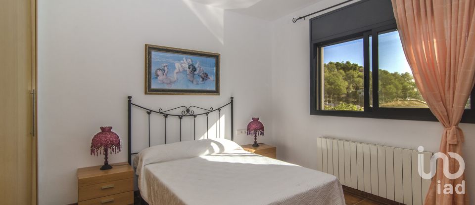 Lodge 4 bedrooms of 249 m² in Canyelles (08811)