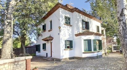 Casa 6 habitaciones de 206 m² en Begues (08859)