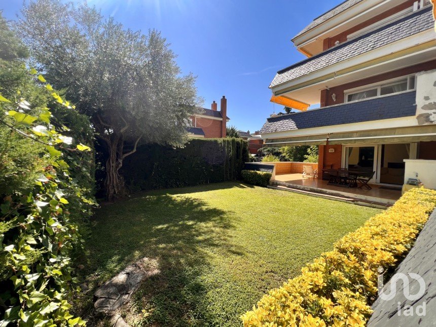 Casa señorial 4 habitaciones de 180 m² en Sant Andreu de Llavaneres (08392)