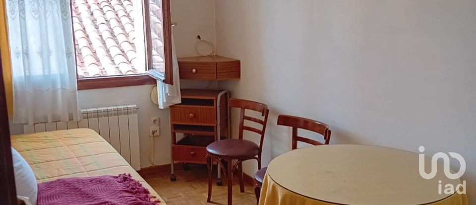 Appartement 4 chambres de 90 m² à Soria (42003)